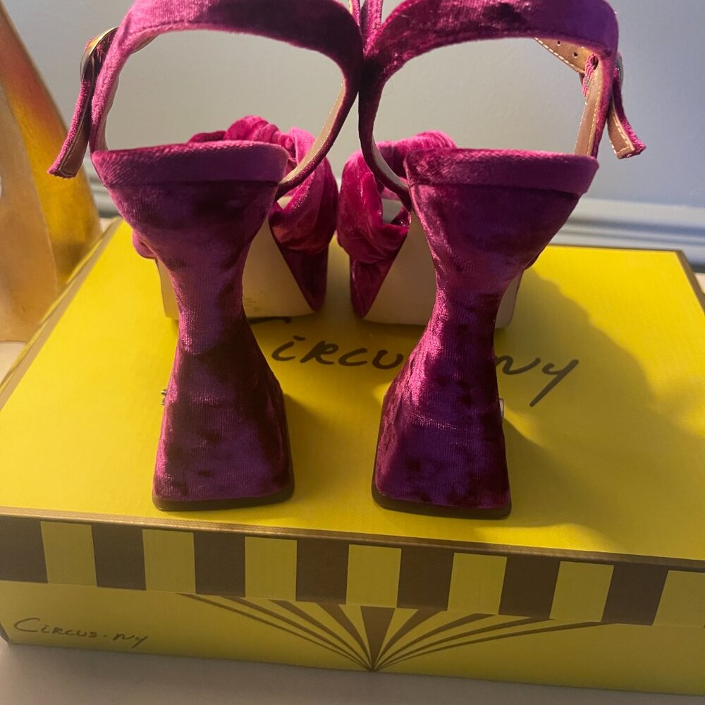 Circus by Sam Edelaman Audrea Pumps In Magenta Velvet Size 7 - Picture 4 of 8